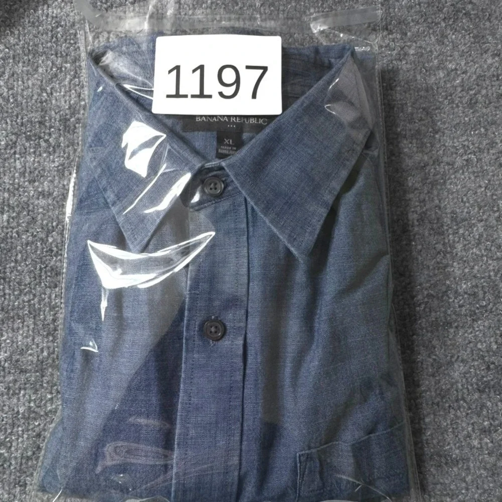 Banana Republic Button Down XL Nepped Chambray Cotton Regular Blue Fall 2014